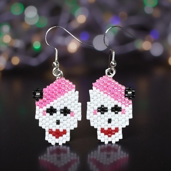 Pink & White Beaded Skull Earrings - Hand Crafted - Halloween Dia de Los Muertos - Picture 3 of 7
